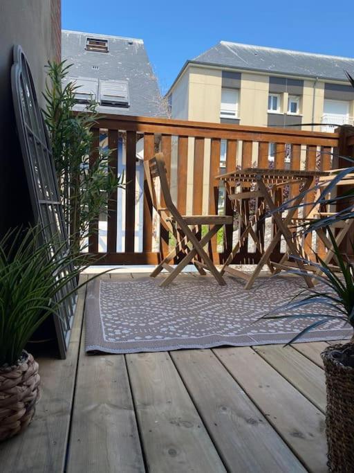 Studio Avec Terrasse A Deauville Exterior foto